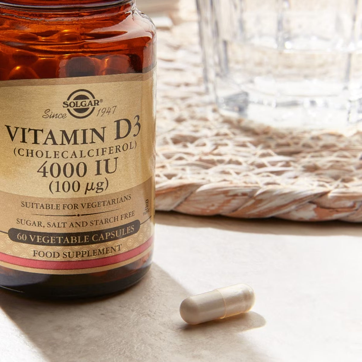 Solgar Vitamina D3 4000 UI (100 µg) 60 Cápsulas Vegetais em utilização